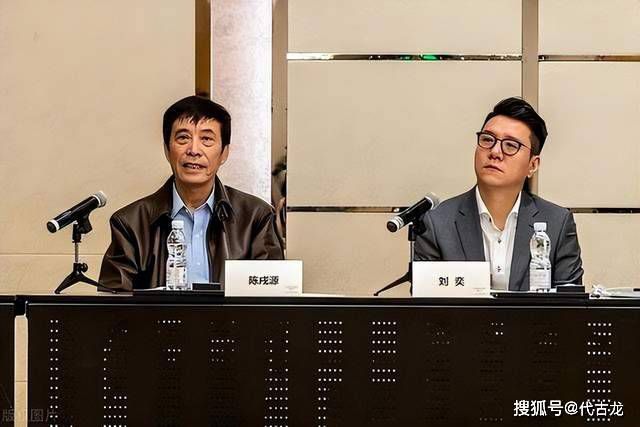 两个人的我好爽太痒了