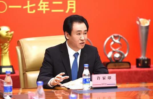 出差被两男同事玩到吹潮